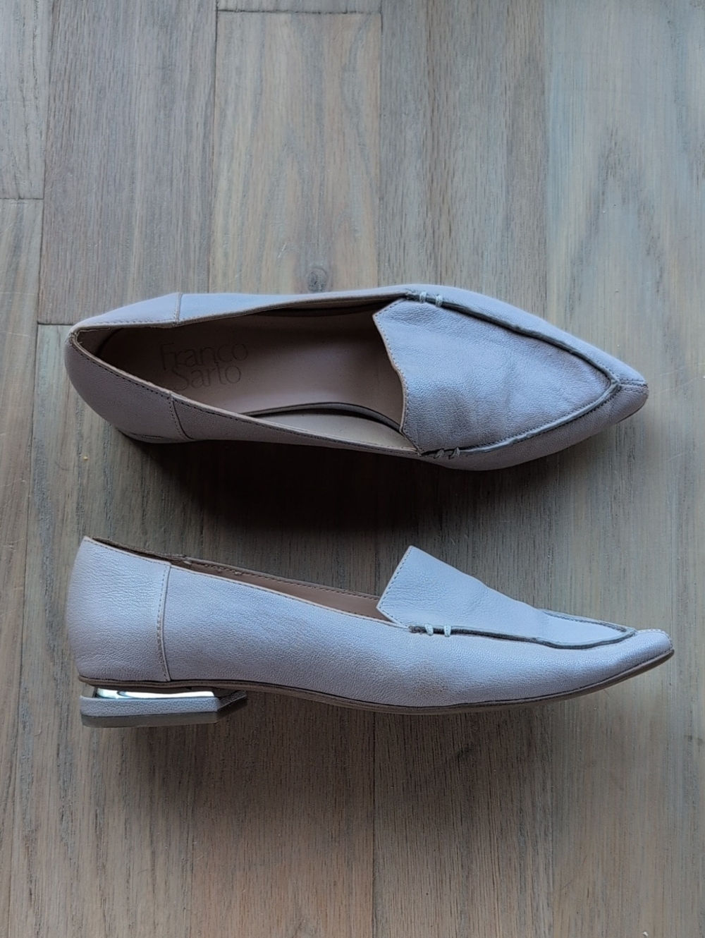 Franco Sarto Women's Light Gray/Taupe Pointed Loafers with Metallic Heel Size 7